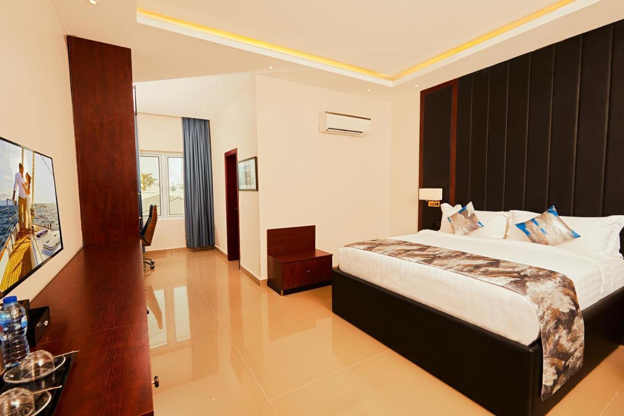 The Yacht Hotel Sea Front Lekki Phase 1 Lagos Exterior foto