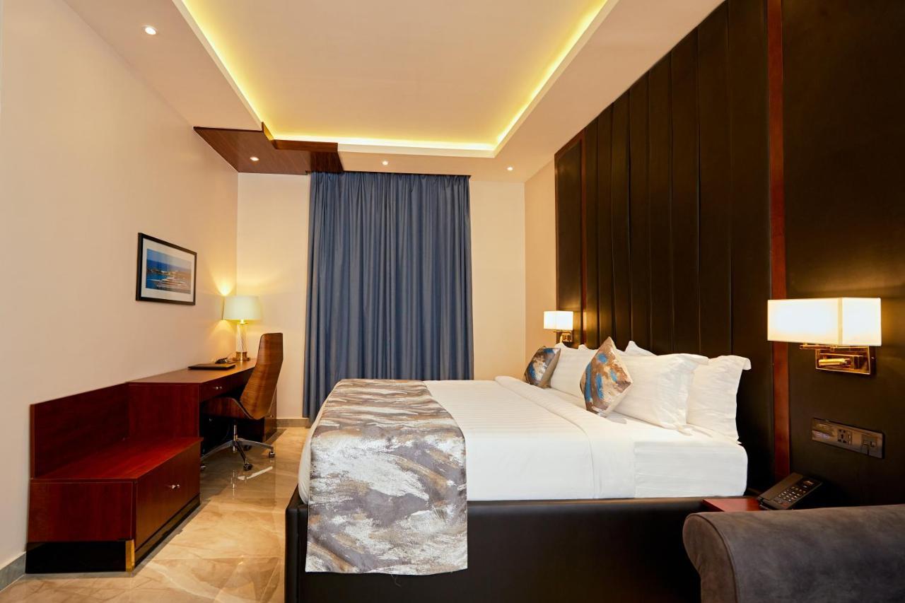 The Yacht Hotel Sea Front Lekki Phase 1 Lagos Exterior foto