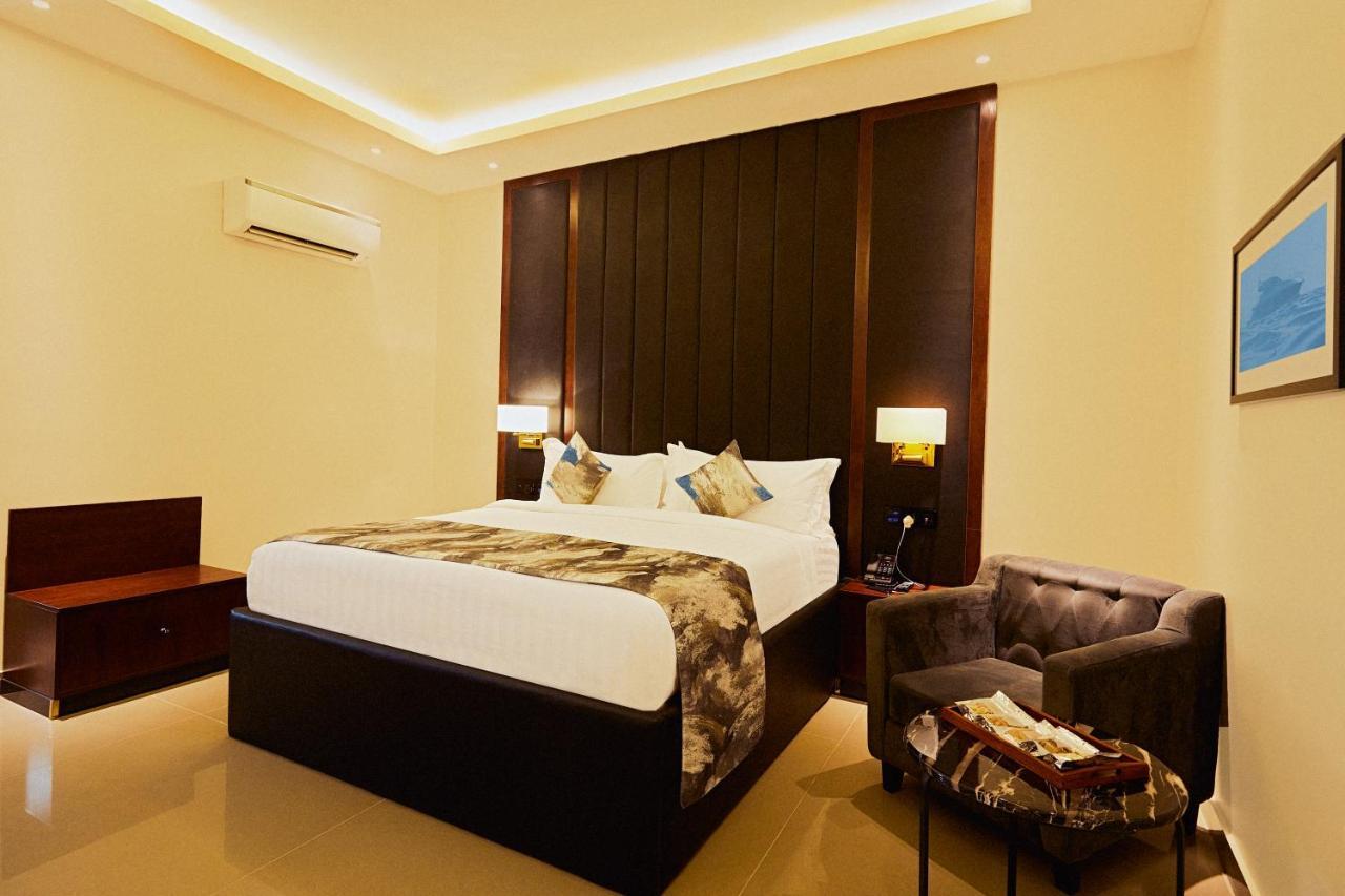 The Yacht Hotel Sea Front Lekki Phase 1 Lagos Exterior foto