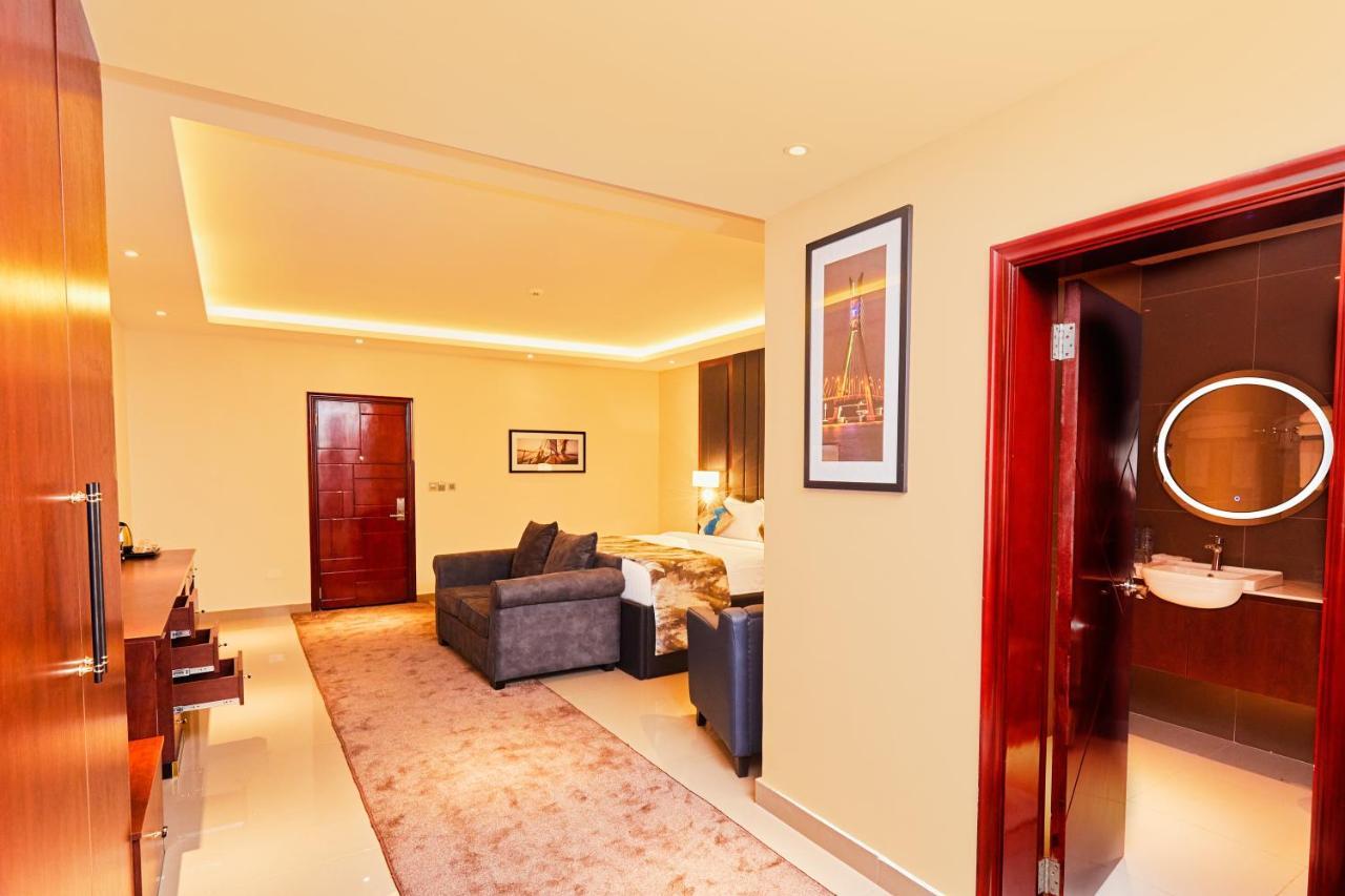 The Yacht Hotel Sea Front Lekki Phase 1 Lagos Exterior foto