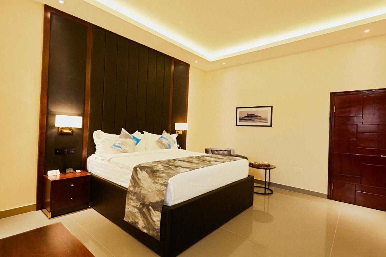 The Yacht Hotel Sea Front Lekki Phase 1 Lagos Exterior foto